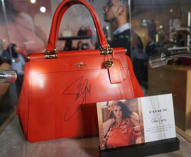 Cukup 3 Alasan Yang Membuat Koleksi Terbaru Coach X Selena Gomez Spesial Womantalk