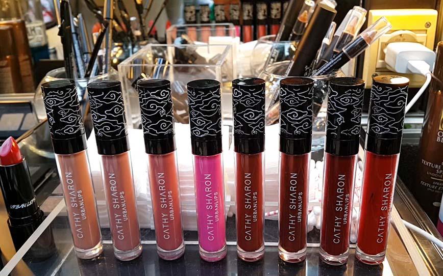 Profil Cathy Sharon Lipstik Terupdate