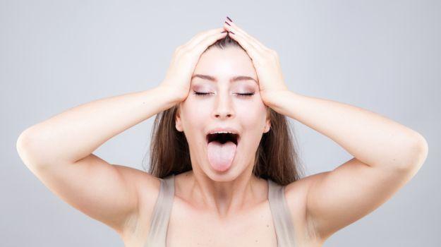 Agar Kulit Wajah Kencang Lakukan 5 Gerakan Facial Yoga Ini Womantalk