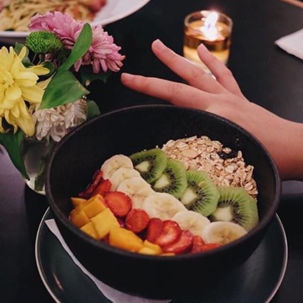 10 Restoran di Jakarta Untuk Nikmati Smoothie Bowl Womantalk
