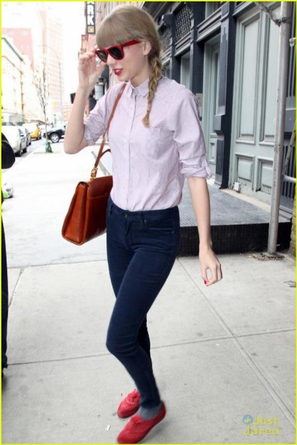 Bolehkah Memakai Jeans Saat Wawancara Kerja Ini Panduan Berbusananya Womantalk